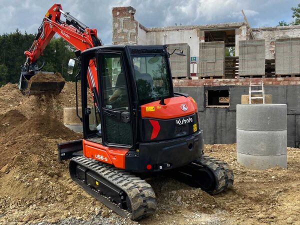 Kubota-U56-51