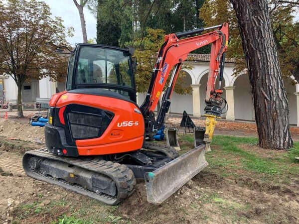 Kubota-U56-52